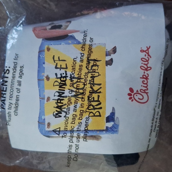 🐄 Chik Fil-A 'Eat More Chikin' stuffed collectible plush cow. 2017. New in bag. - Picture 2 of 7
